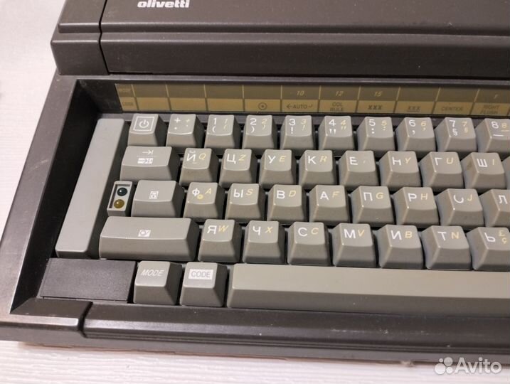 Пишущая машинка Olivetti ET personal 501-II