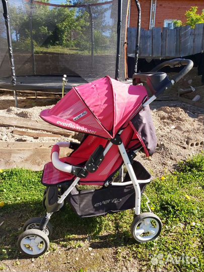 Прогулочная коляска