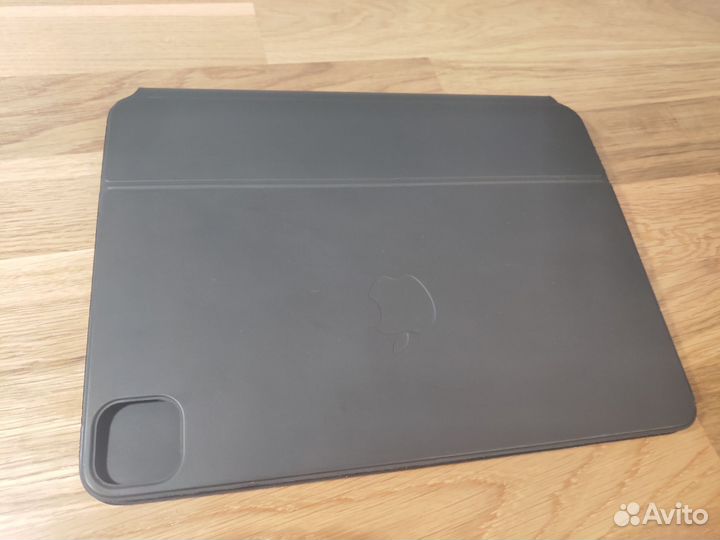 Magic Keyboard для iPad Pro 11