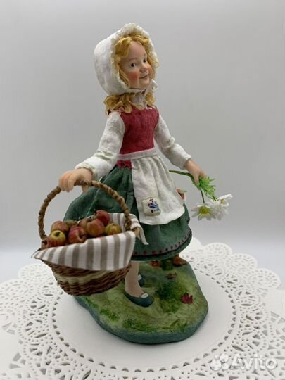 Девочка с гусиком ватная игрушка