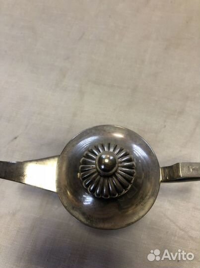 39. Зажигалка декоративна, серебро, Европа