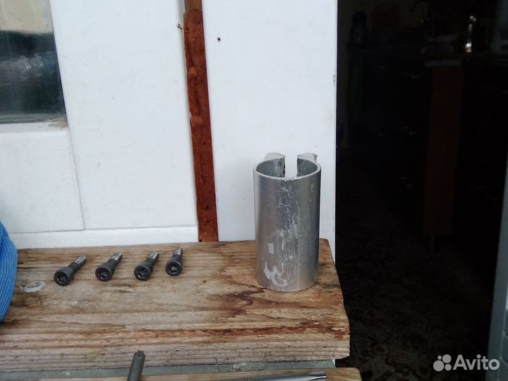 Зажым для трюкогого самаката бэу