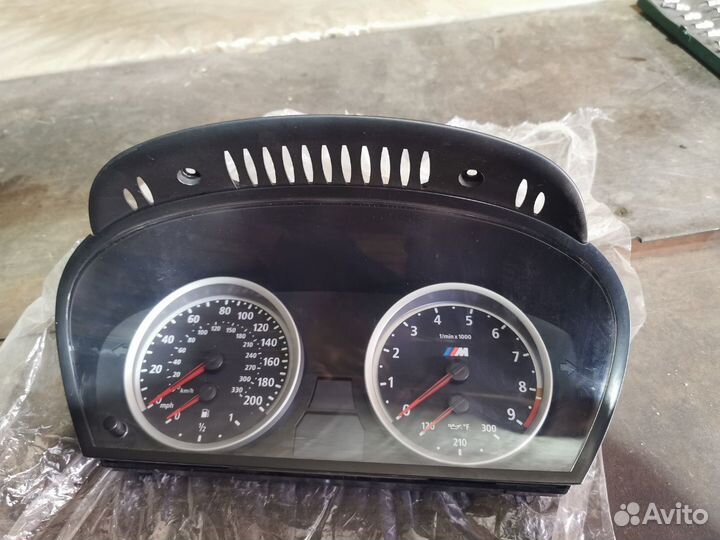 Бмв Е60 М щиток приборов