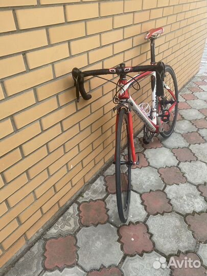 Шоссейный велосипед pinarello