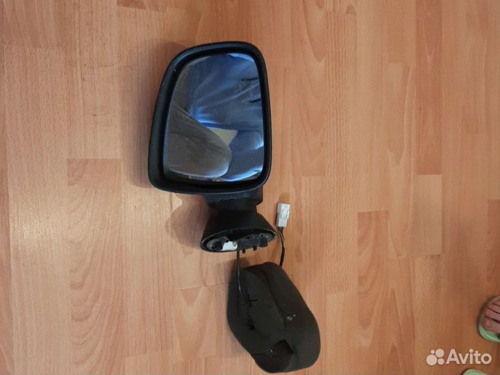 Эл. Зеркало правое Рено логан 1