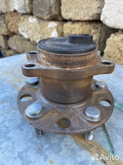 Ступица задняя для Mitsubishi Lancer 10