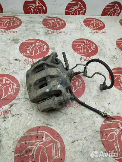 Суппорт передний правый Infiniti Fx35 S51 VQ35HR