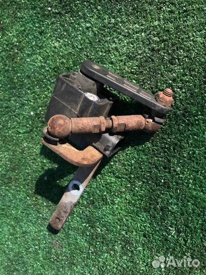 Датчик высоты дорожного просвета задний Mercedes