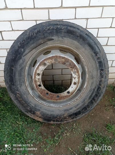 Шина с диском 315/70 r22. 5