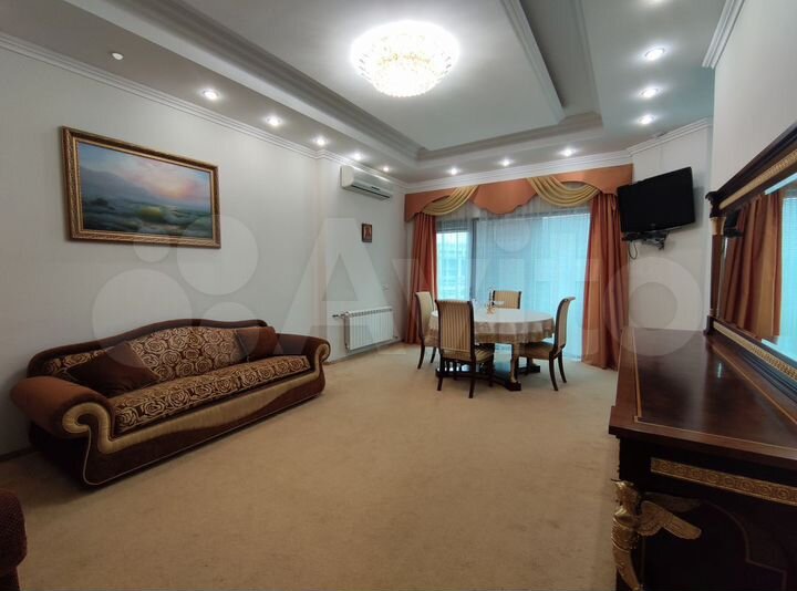 3-к. квартира, 115 м², 4/10 эт.