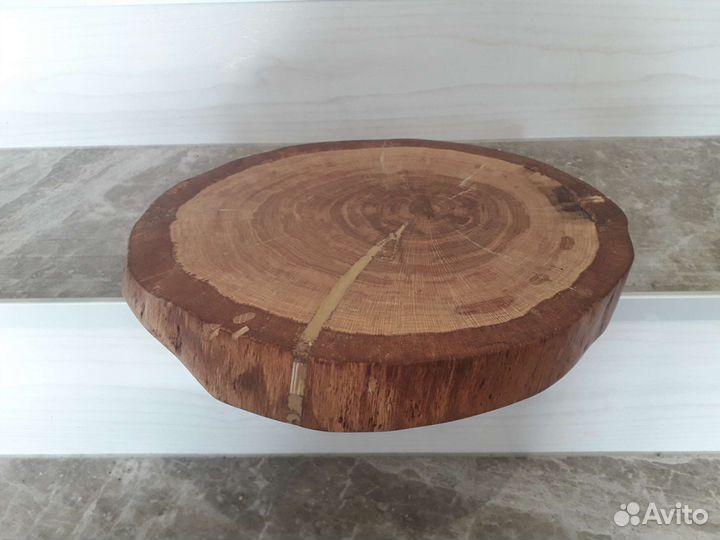 Доска разделочная из дуба (d-34см)