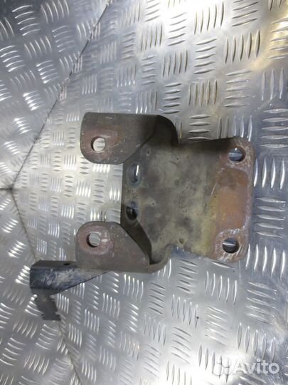 Кронштейн опоры двс Mercedes-Benz A5412230704