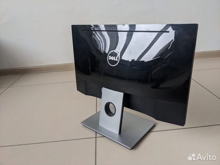 Монитор Dell 22 дюйма