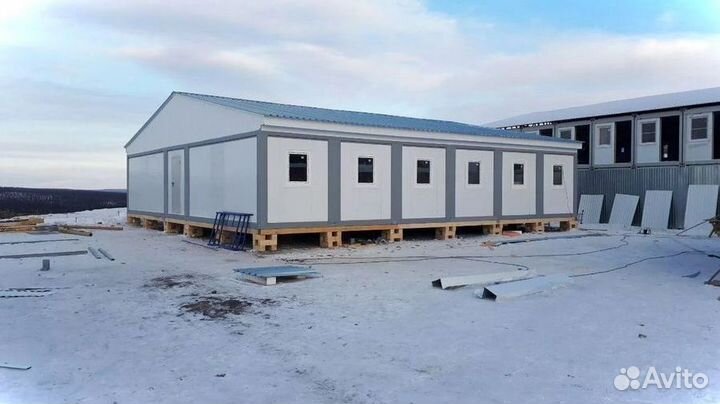 Модульное здание из бытовок