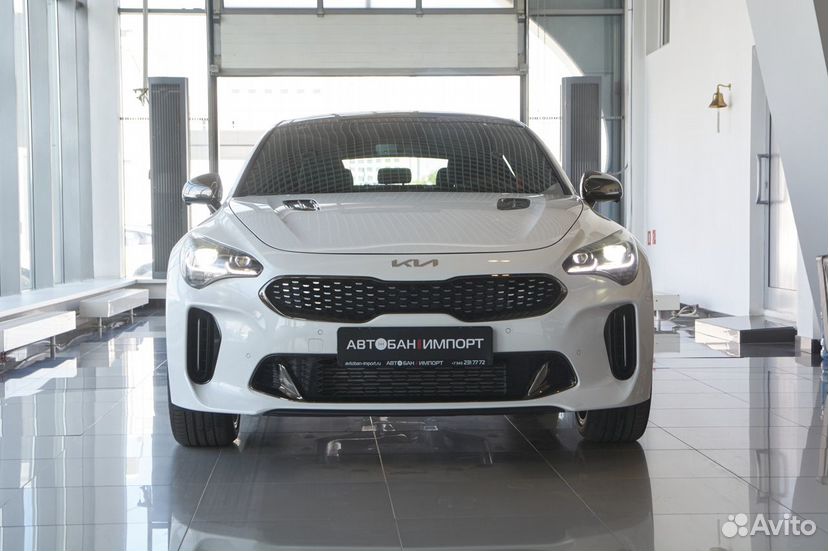 Kia Stinger 2.0 AT, 2023