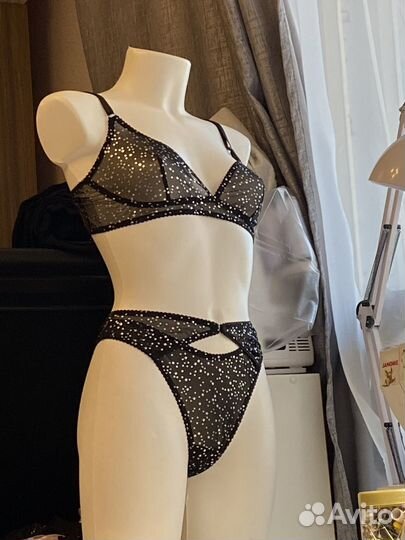 Комплект нижнего белья ручной работы новое