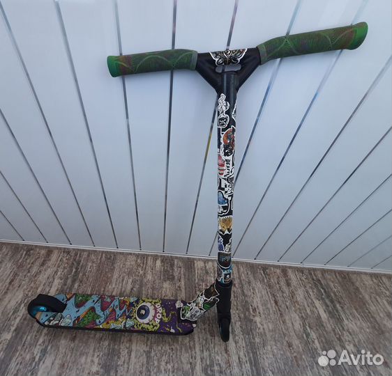 Трюковой самокат