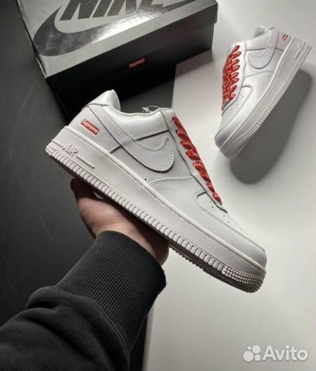 Nike Air Force 1 Low x Supreme