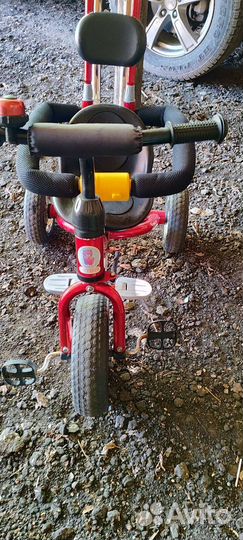 Детский трехколесный велосипед