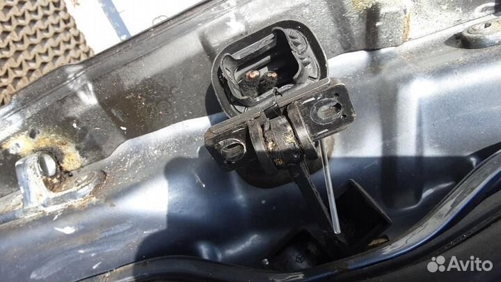 Дверь передняя правая Mercedes-Benz E-Class