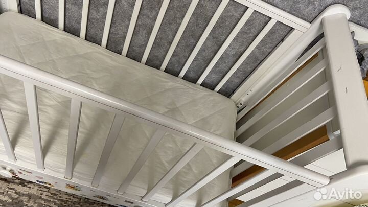 Детская кроватка с маятником Лель