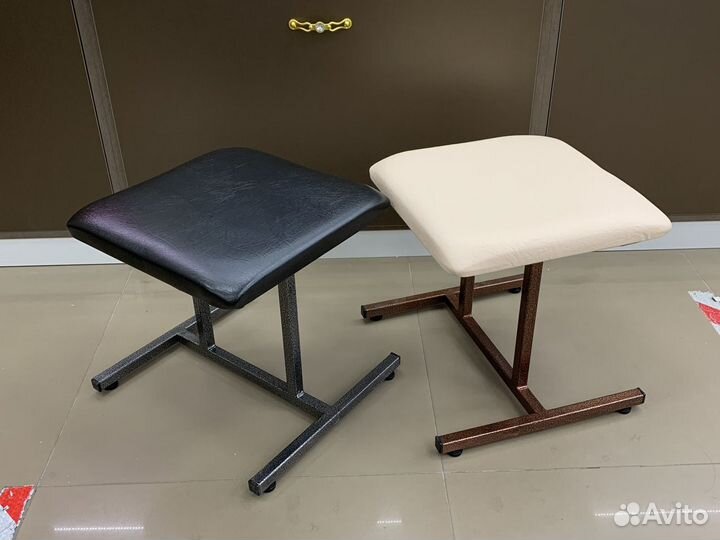 Стул мастера педикюра, кресла