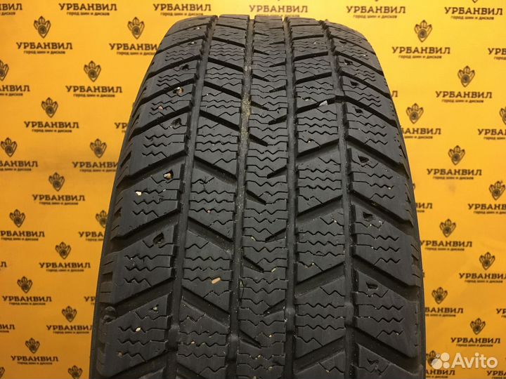 GT Radial Champiro WT-65 205/65 R15 94H