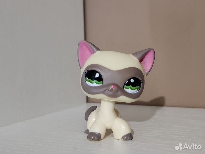 Littlest pet shop
