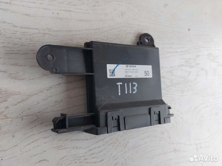 Toyota Rav4 XA50 Блок управления климатом