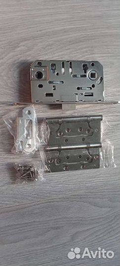 Петли для дверей