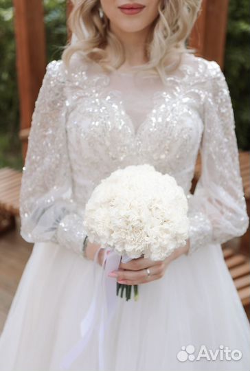 Свадебное платье