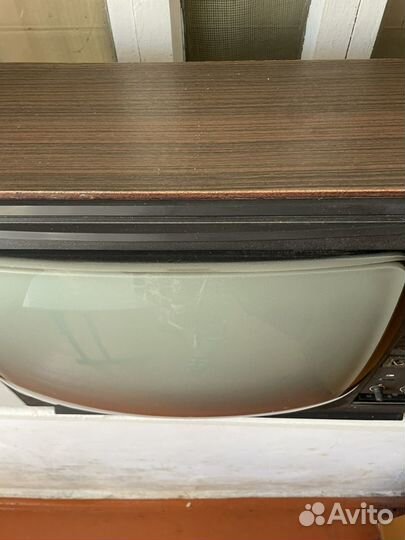 Старый телевизор СССР