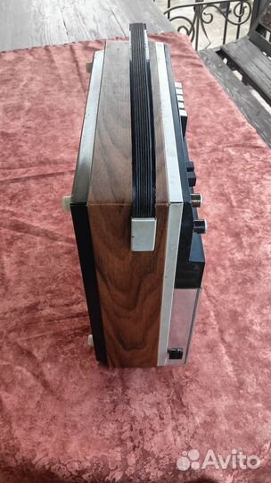 Магнитофон. Приемник. Радио времён СССР