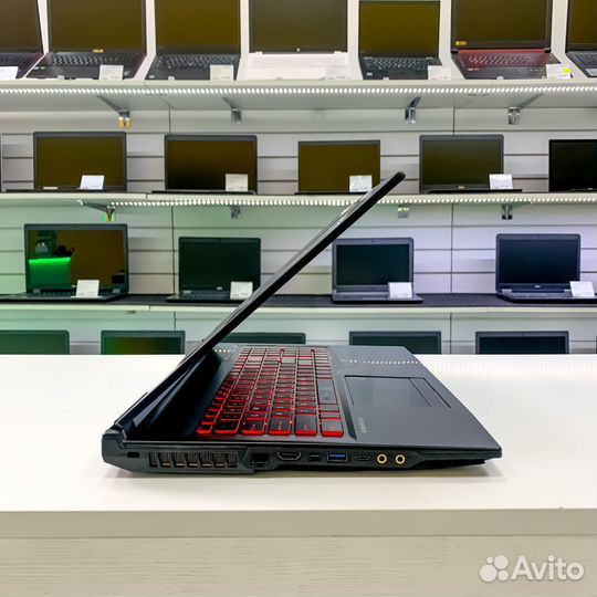 Игровой ноутбук MSI i7/RTX(6gb) /17.3/как новый