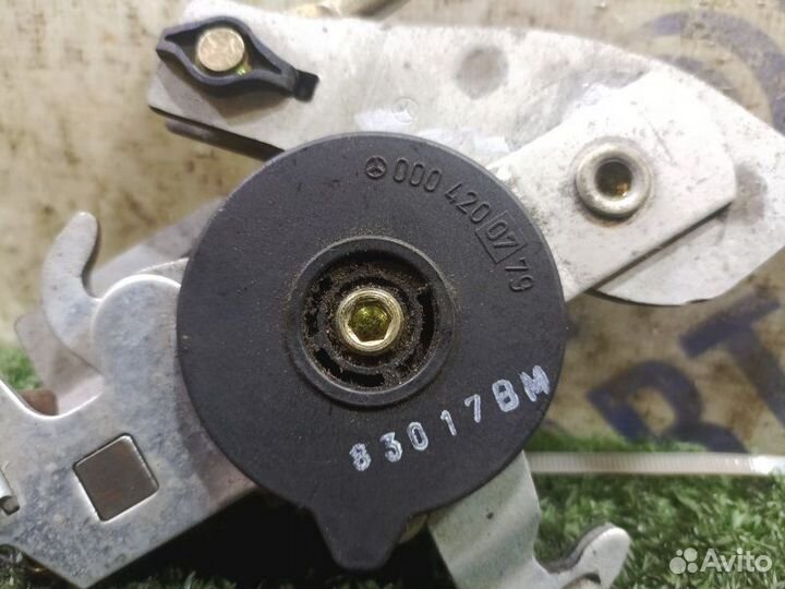 Механизм стояночного тормоза Mercedes-Benz Clk 230