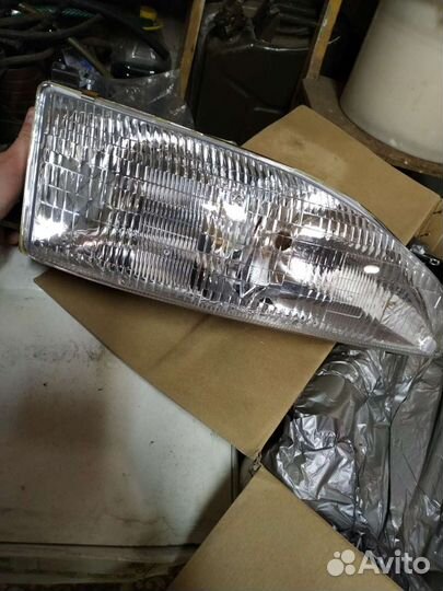 Продаю фары на Toyota Camry 95-96 год