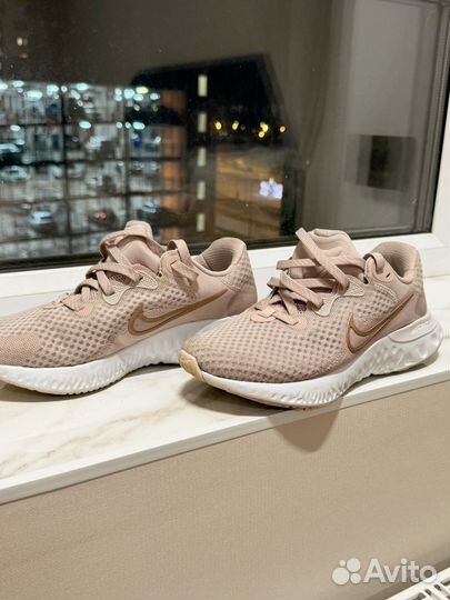 Кроссовки nike