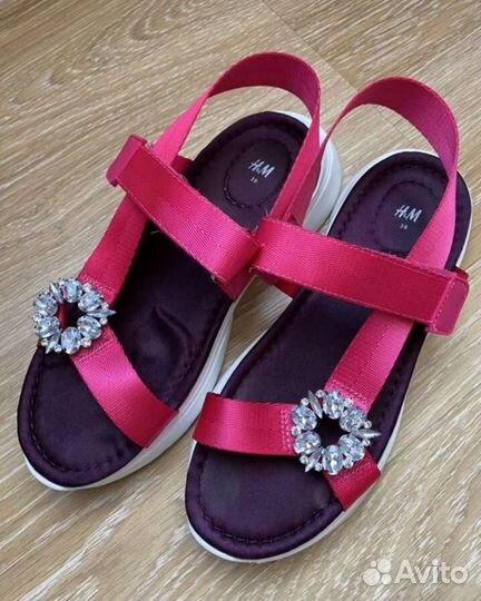 Босоножки 38