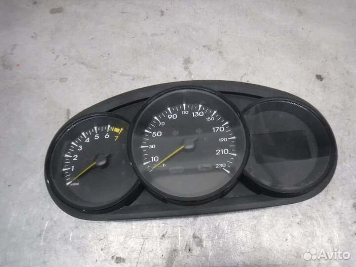 Щиток приборов Renault Fluence K4M 2011