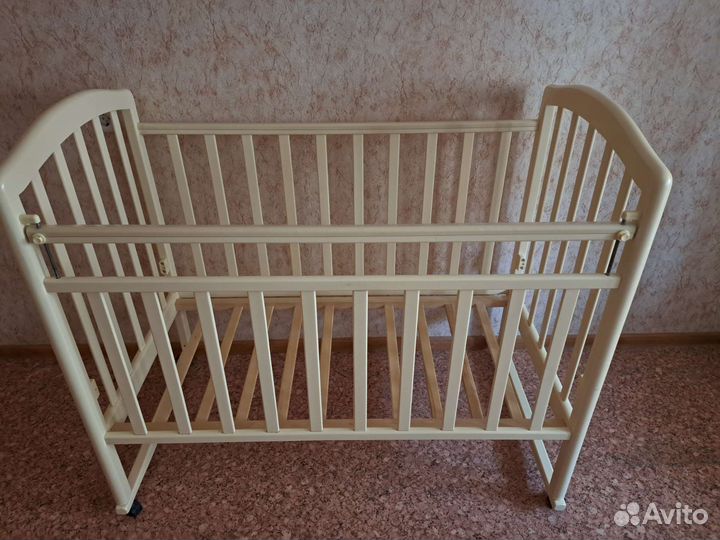 Детская кровать с матрасом