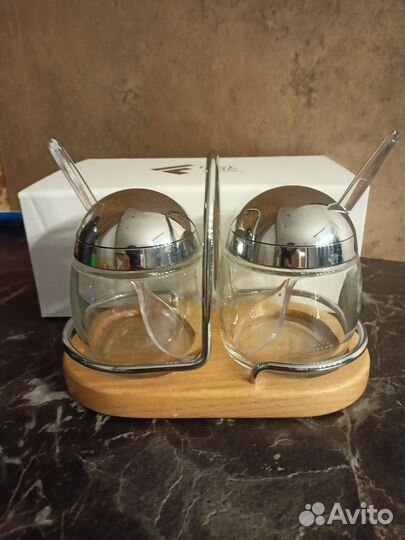 Набор для специй на подставке из натур дерева