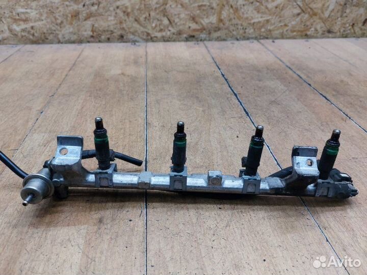 Топливная рампа Ford Fusion fyja 2002