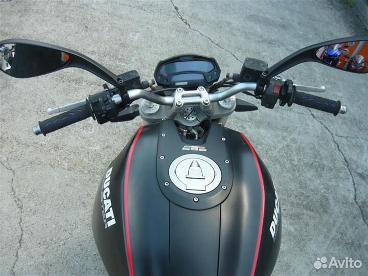 Мотоцыкл Duсati Monster 696