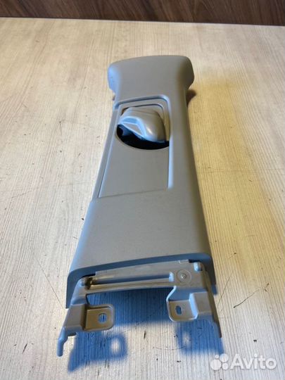 Накладка стойки правая Toyota Corolla 180 1zrfe