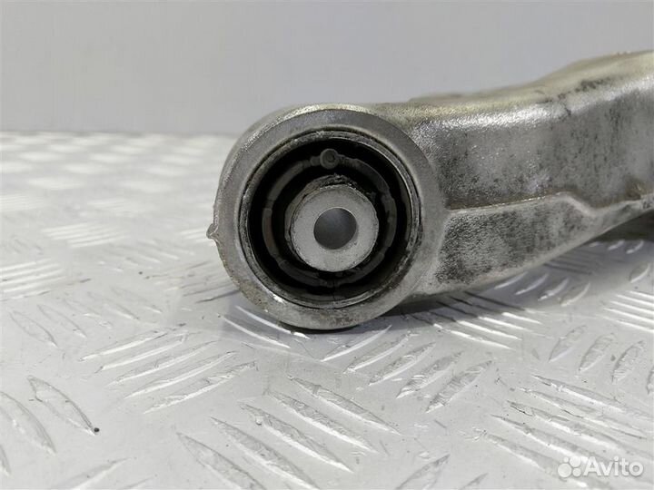 8R0505312F Рычаг задний правый Audi A6 C7