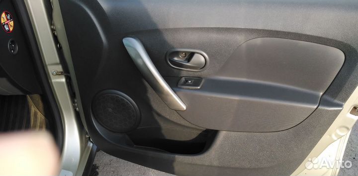 Renault Sandero Stepway 1.6 AMT, 2015, 47 000 км