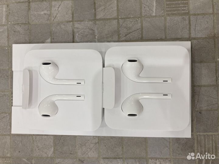 Наушники apple earpods lightning из комплекта