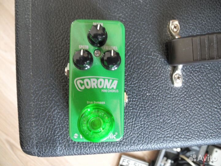 Гитарная педаль хорус TC electronic corona mini