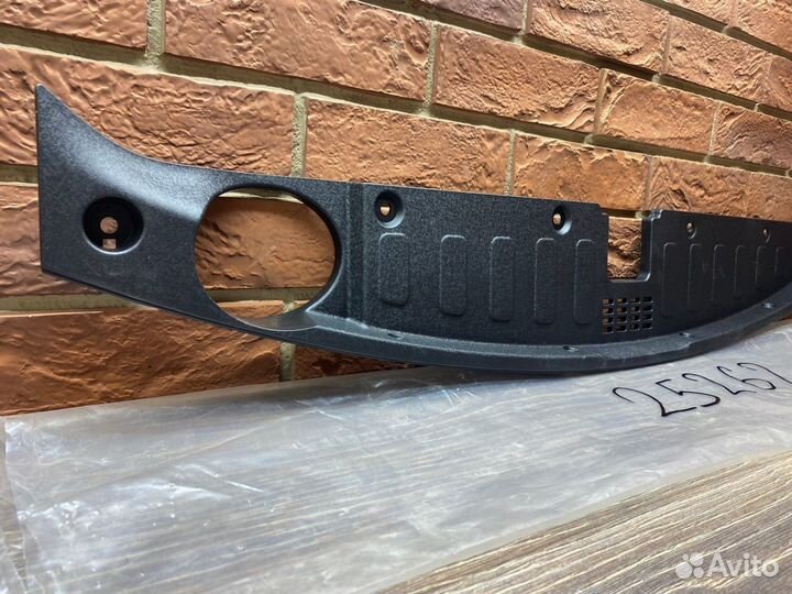 Кожух замка капота Kia Sorento Xm 2009-2020 Новый