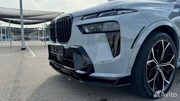 BMW X7 3.0 AT, 2023, 23 500 км